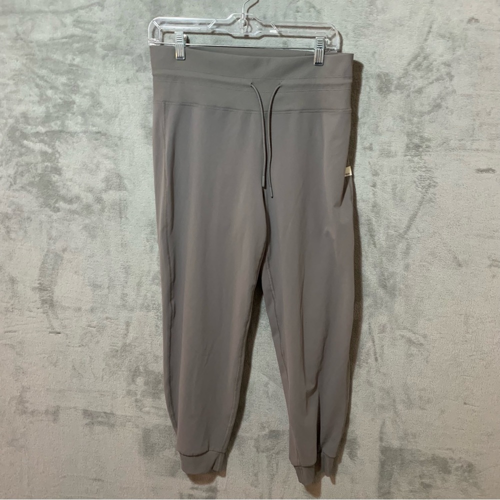 Vuori Daily Jogger Gray Women Size Large Pants Drawstring Stretch Athletic VW418